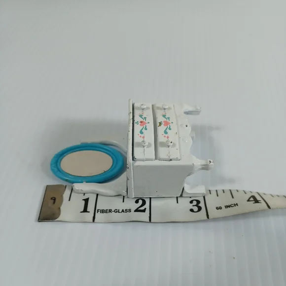 Vintage 1980 Dresser w/Mirror  high Mattel Doll House Furniture Hong Kong 3in - Picture 10 of 10